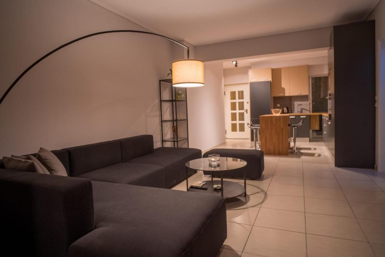 דירות פיראוס It Is A Pleasant, Modern, Functional House! מראה חיצוני תמונה